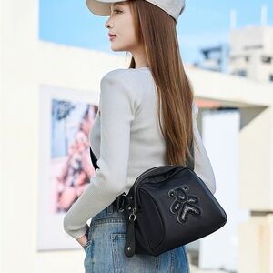 Women’s Waterproof Nylon Crossbody Shoulder Bag – Lightweight Casual Daily Handb